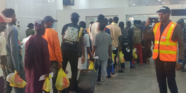 PHOTOS: Another Batch Of Stranded Nigerians Arrive From Sudan
