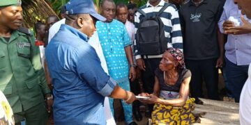 Euphoria In Arogbo As Snr High Chief Ajube Doles Out Cash, Pays Off Medical Bills In Preparation For Birthday