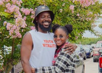 How I Met Adekunle Gold - Simi