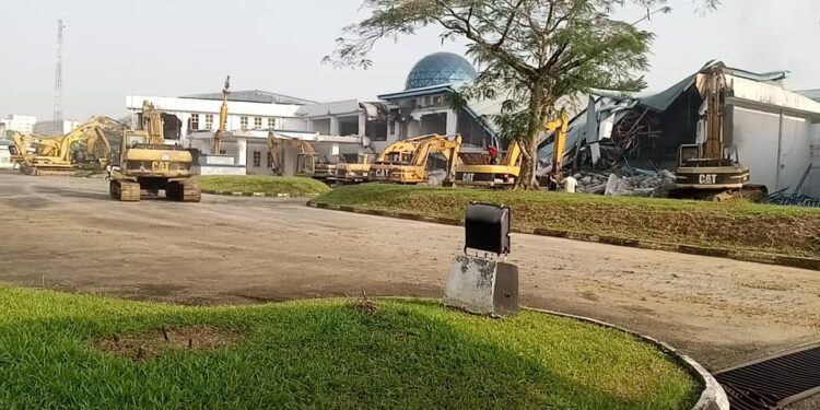 BREAKING: Rivers Govt Begins Demolition Of Assembly Complex