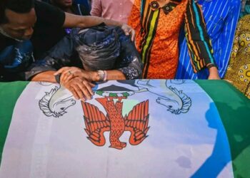 PHOTOS: Akeredolu’s Body Arrive Nigeria