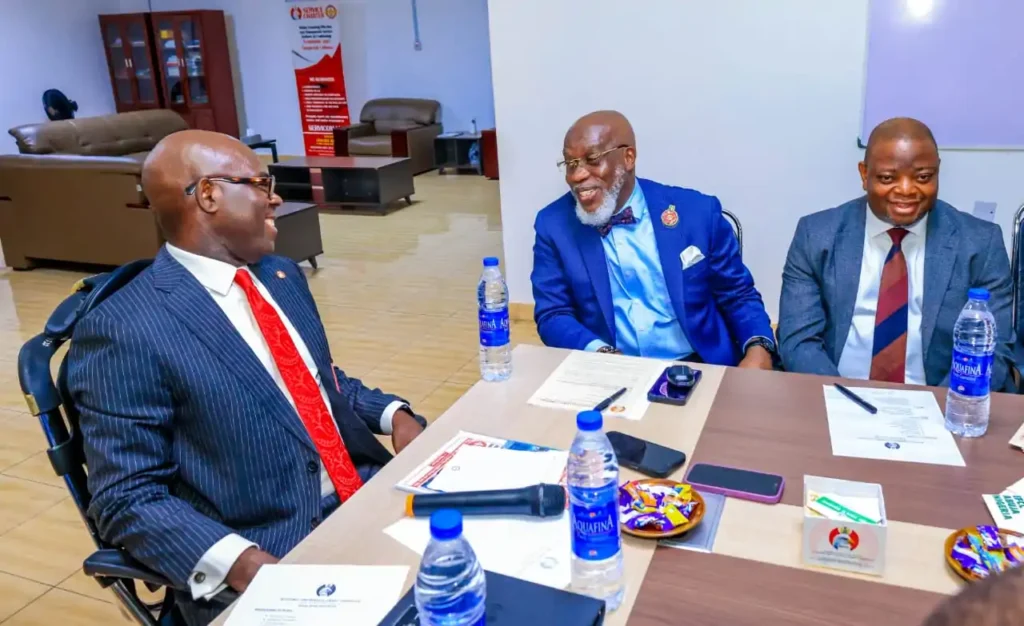 
EFCC returns N1.27bn recovered from Sujimoto firm to Enugu government