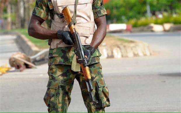 Nigerian soldiers brutalise man at Ekiti checkpoint