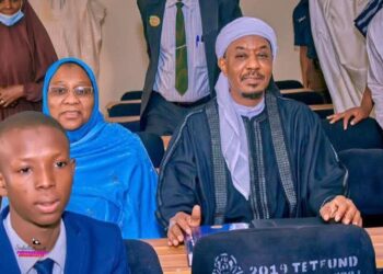 Emir Sanusi Spotted Attending Class With Coursemates at Northwest University in Kano
