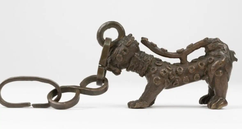 Cambridge University returns 116 Benin artefacts to Nigeria