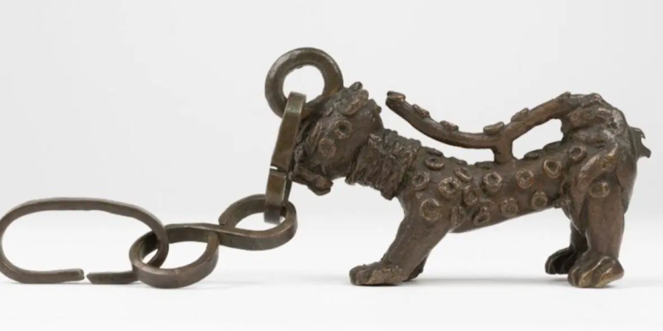 Cambridge University Returns 116 Benin Artefacts to Nigeria