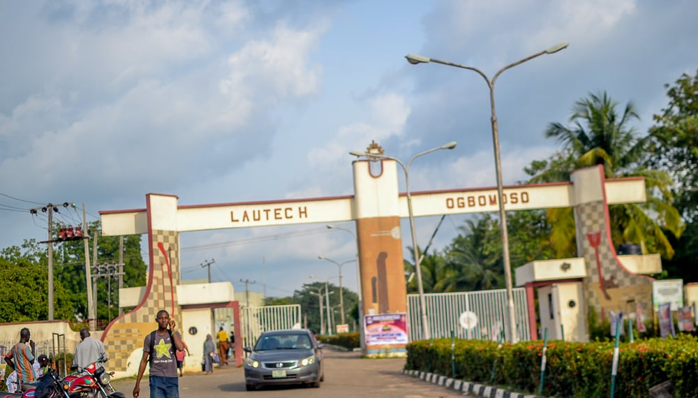 LAUTECH mourns as six nursing students die in road crash on way to exams