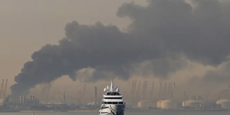 Iran Escalates Gulf Attacks as Dubai Airports Reel, Ships Hit in Hormuz Crisis