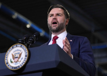 Iran War Puts Vance in Delicate Position as 2028 Speculation Grows