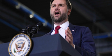 Iran War Puts Vance in Delicate Position as 2028 Speculation Grows