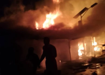 Late-Night Fire Destroys Three Containerised Shops in Kwara