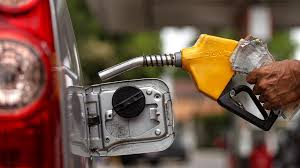 Petrol price drop in doubt as Hormuz disruption revives oil market fears