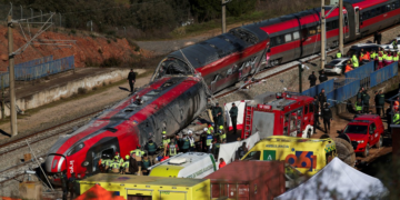 15 Injured as Trams Collide on Rotterdam’s Erasmus Bridge