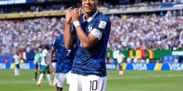 FIFA Confirms Mbappe Leads Messi in World Cup Golden Boot Race Ahead of Semi-Finals