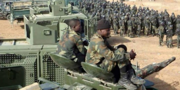 Kwara Security: AbdulRazaq Receives New Army Battalion in Omu-Aran