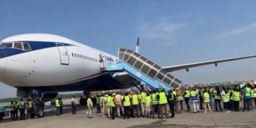 Air Peace Apologises as Union Action Disrupts Flights, Strands Passengers