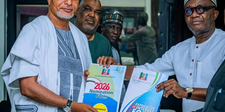 Saliu Mustapha’s APC Exit Deepens Kwara Political Battle as PDP Taunts AbdulRazaq